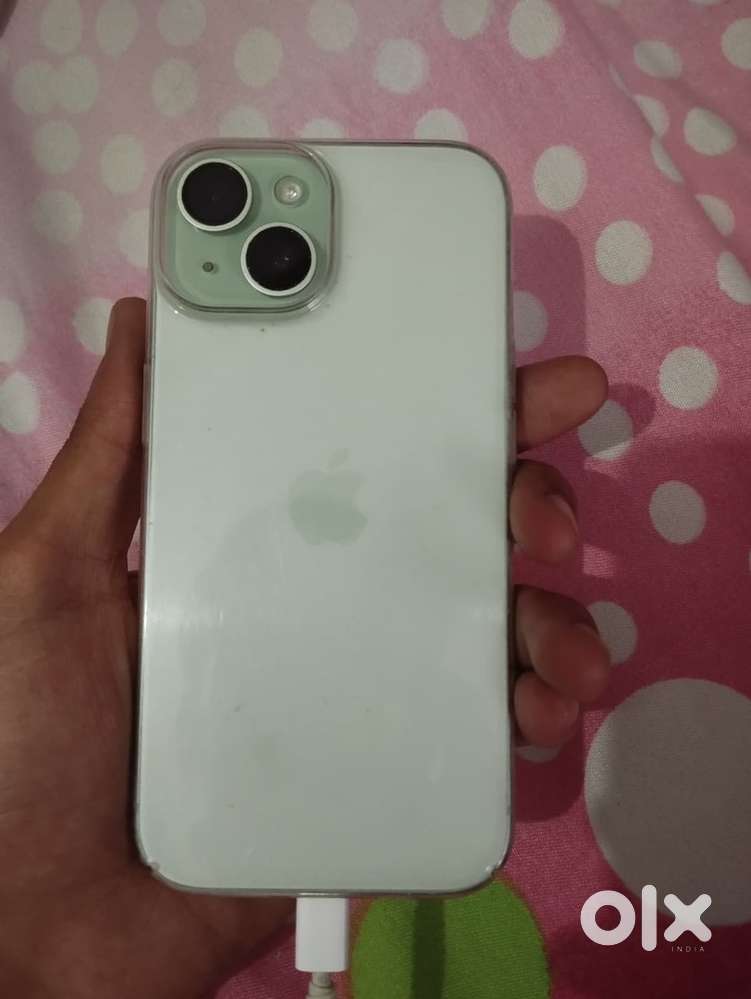 Iphone 15 green