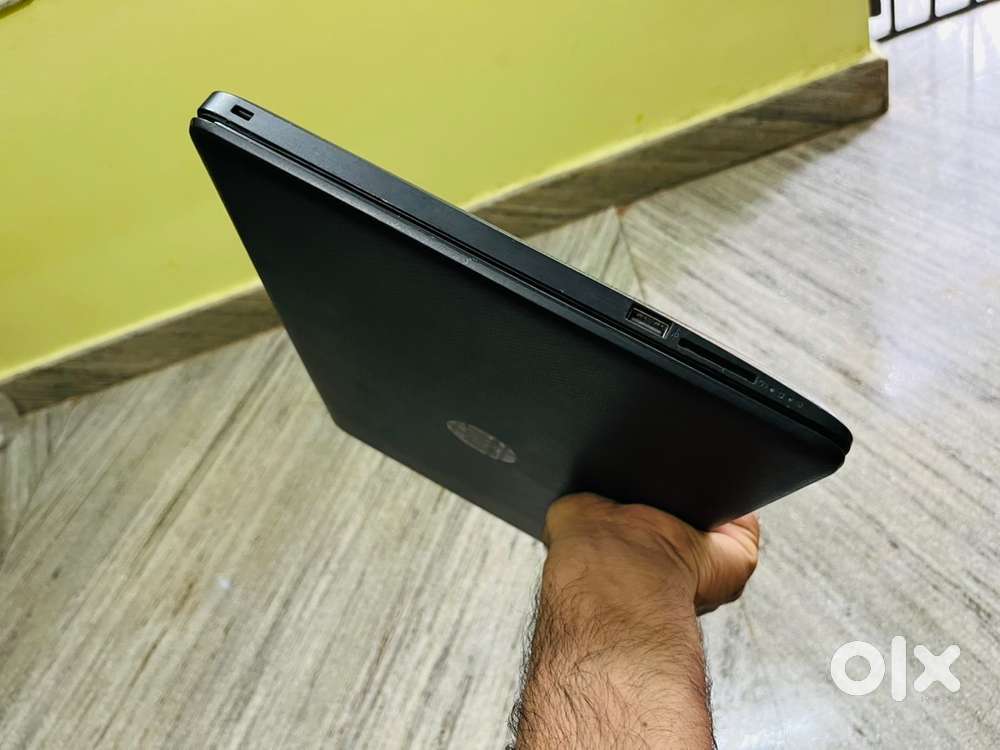 HP-i3 8th generation,  1TB HDD+256 SSD +4Gb RAM