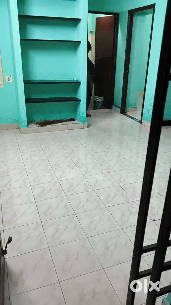 TNHB Flats near Ayyapakkam ICMR. Advance- 50k Rent- 8k