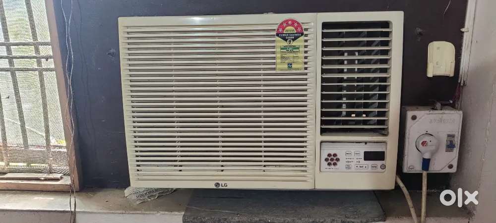 LG 1.5 tonne AC with Anti Bacterial Filter