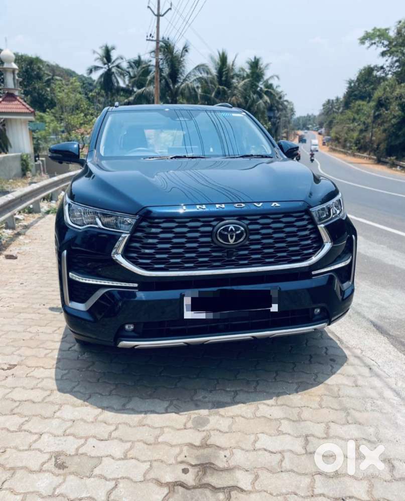 Toyota Innova Hycross 2.0 ZX (O) Hybrid 7 STR, 2024, Petrol