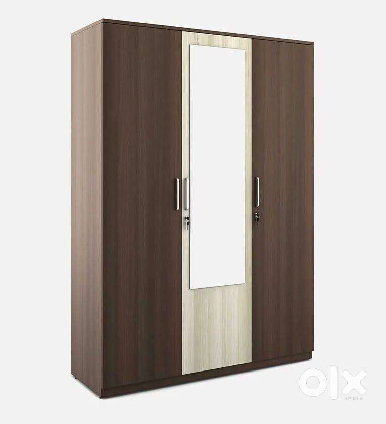 3 Door Wardrobe with Mirror and Drawer