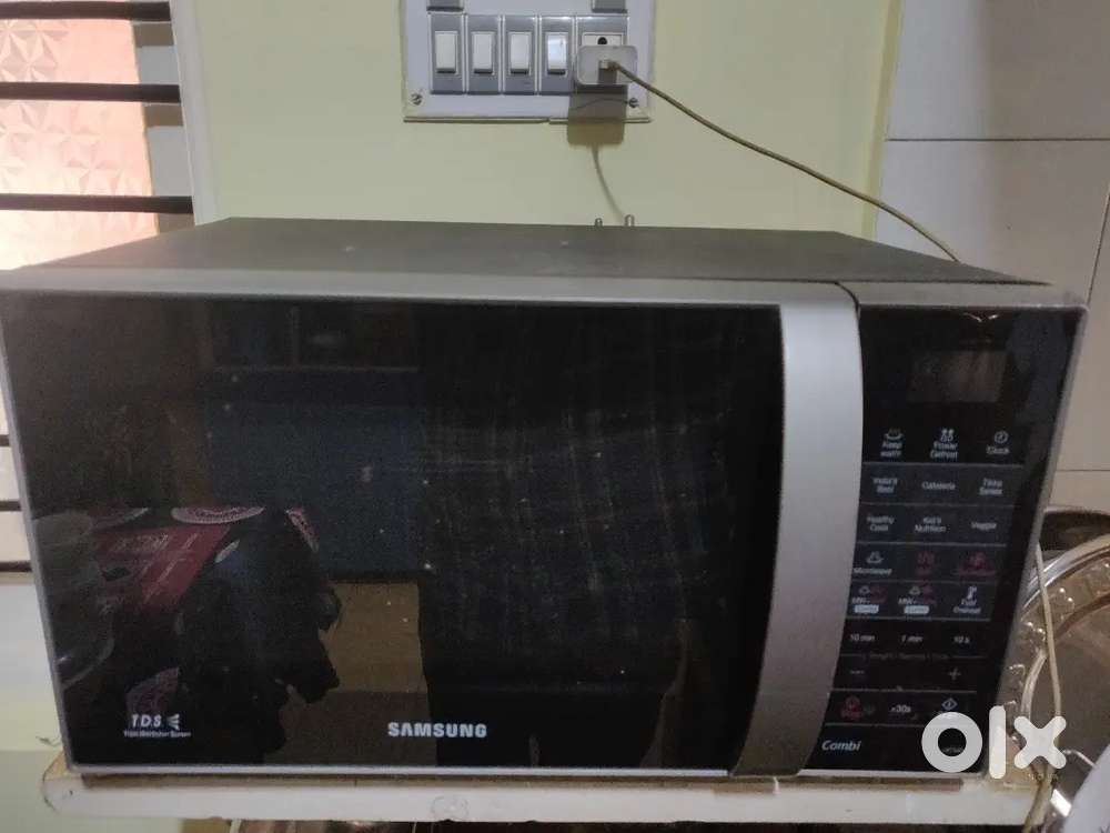 Samsung oven 21 litres in good condition