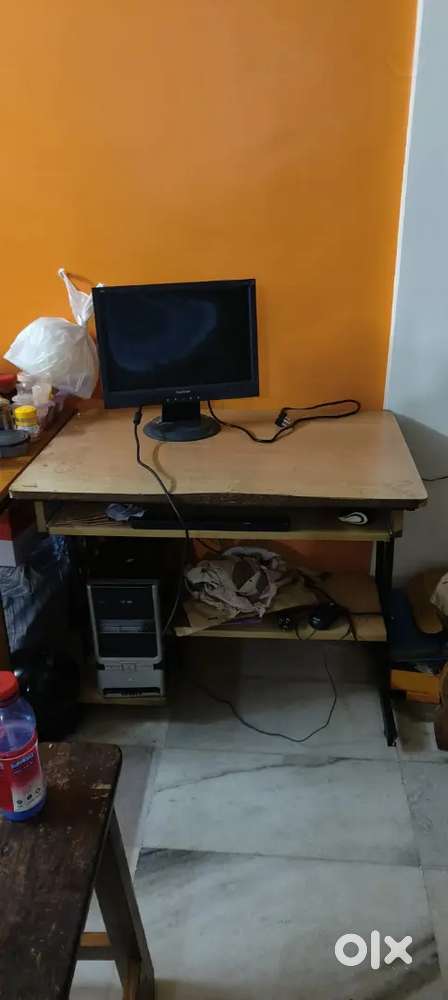 Computer Table
