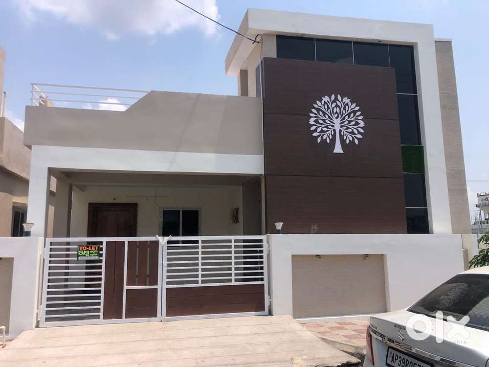 Luxury indipendent house for rent in gated community project
