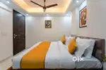 Luxury PG Room in sector 38 near medanta hospital gurgaon