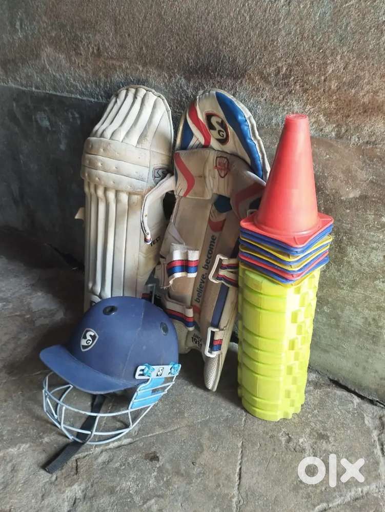 Cricket kit items