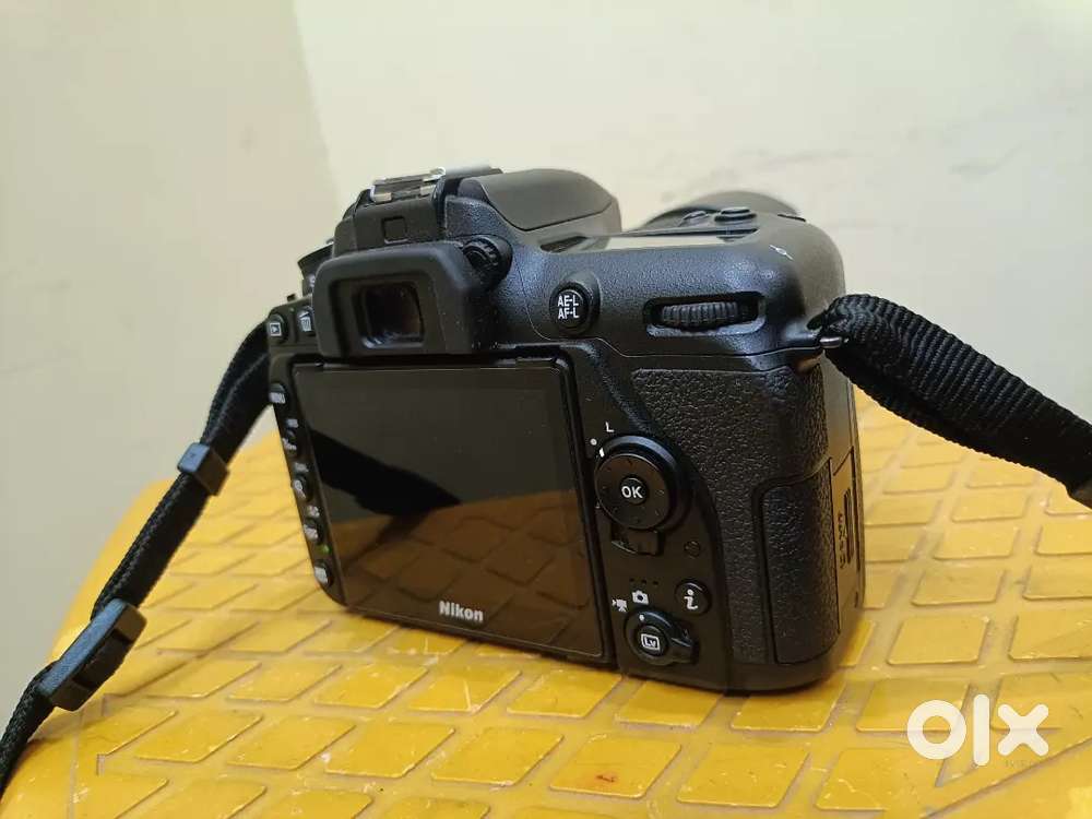 Nikon 7500Cemara Amount - 62000