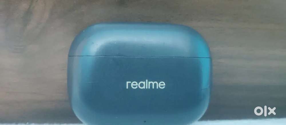 Real me T300 earbuds.