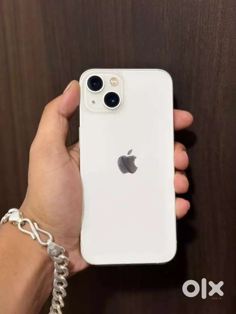 iPhone 14 128 gb variant with all accessories available