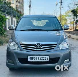 Toyota Innova 2.5 VX 7 STR, 2011, Diesel