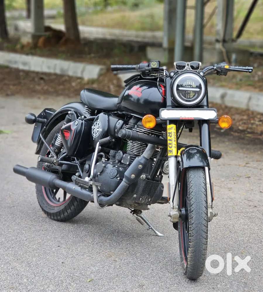 Showroom maintained one hand use Showroom service with record