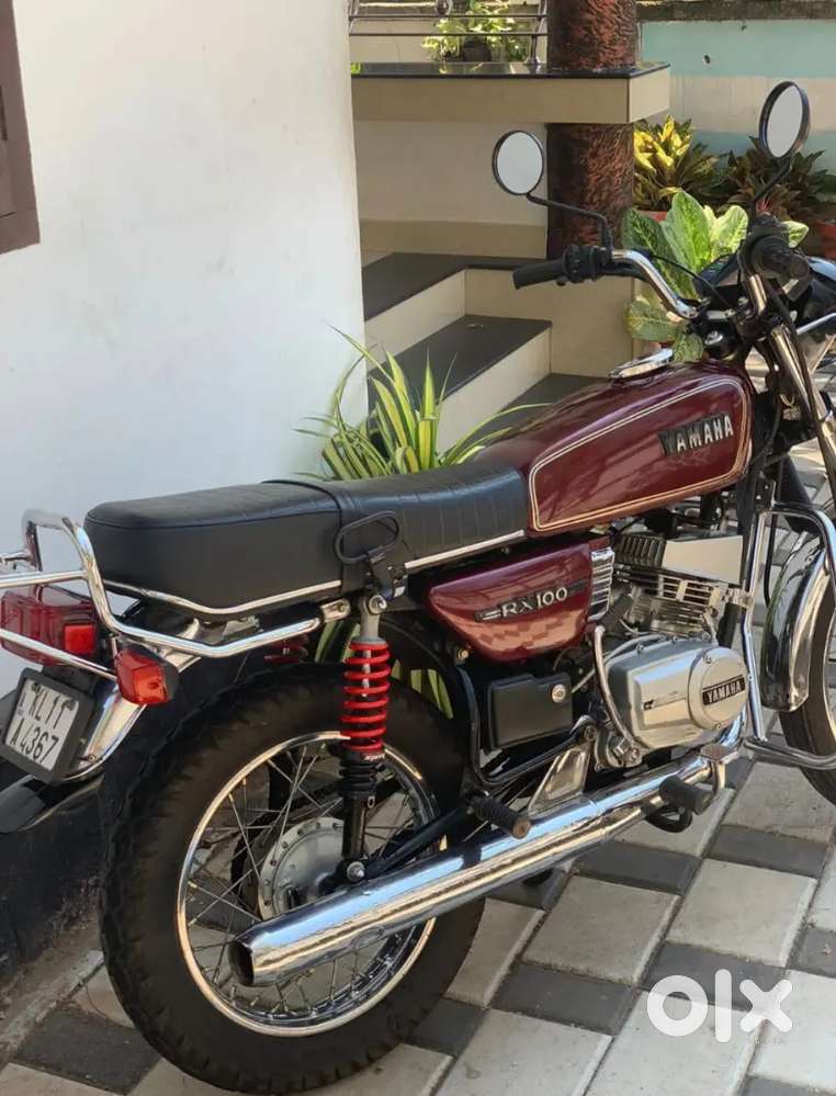 Yamaha RX 100 Japan engine