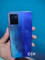 Vivoy21 good condiction mobile with चार्जर  4gb 64gb