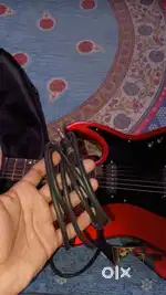 Selling my 7 months old guitar with all accessories