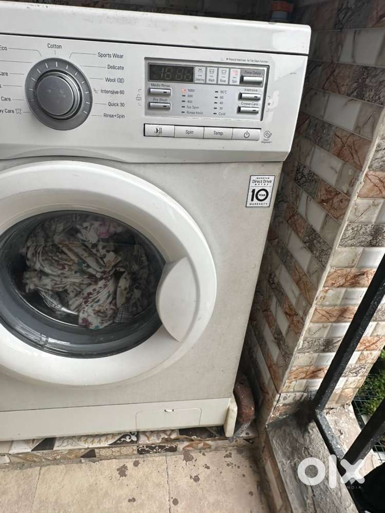 LG front load 7.5Kg washing machine