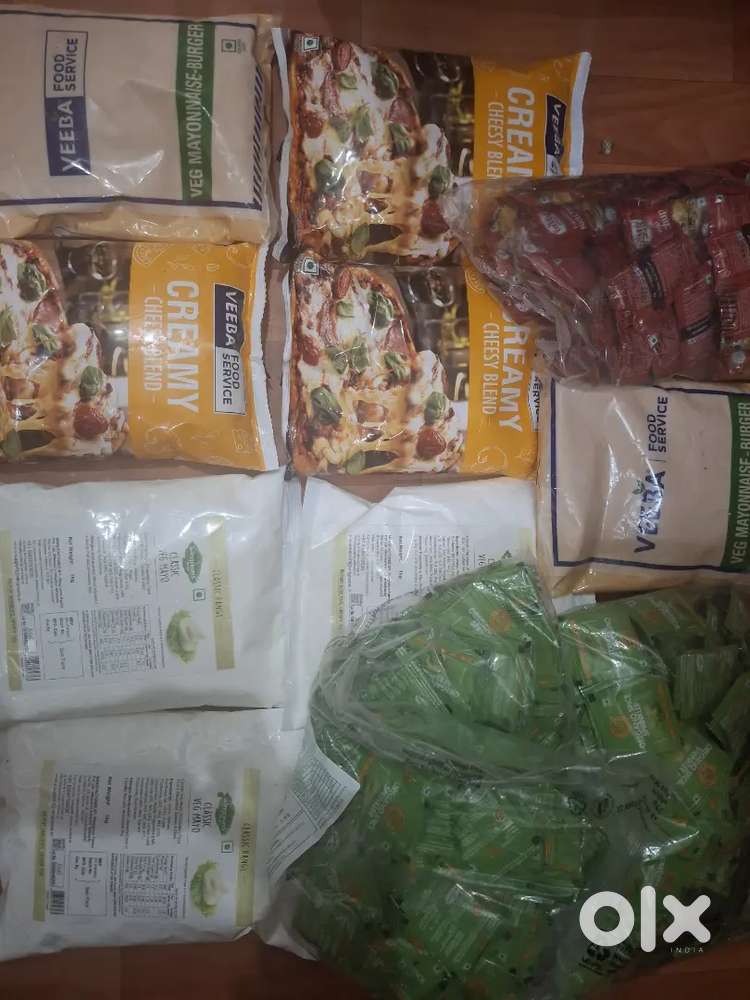 Cloud kitechn hai fast food banana hai fresher bhi rahe to chelnga