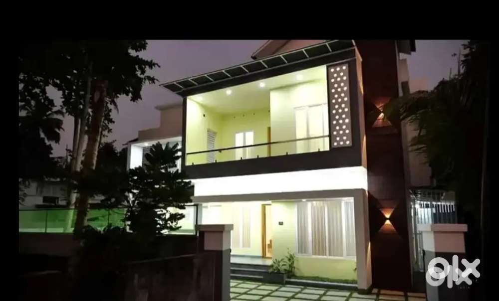 Alappuzha town near 7 cent 4 BHK 2300 sqft new house sale