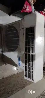 Voltas AC (2 ton)