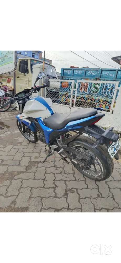 Suzuki Gixxer Sports bike