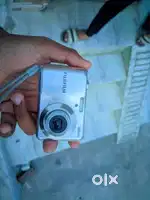Fuji film AV100 12 mp camera