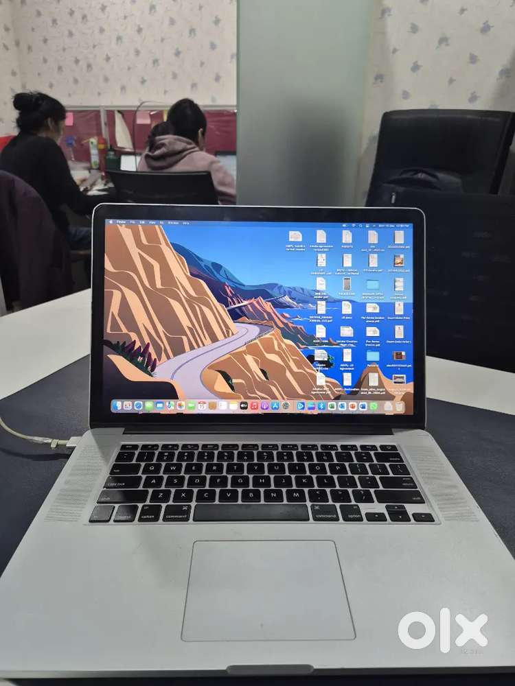 Mac Book Pro 15.4 inch