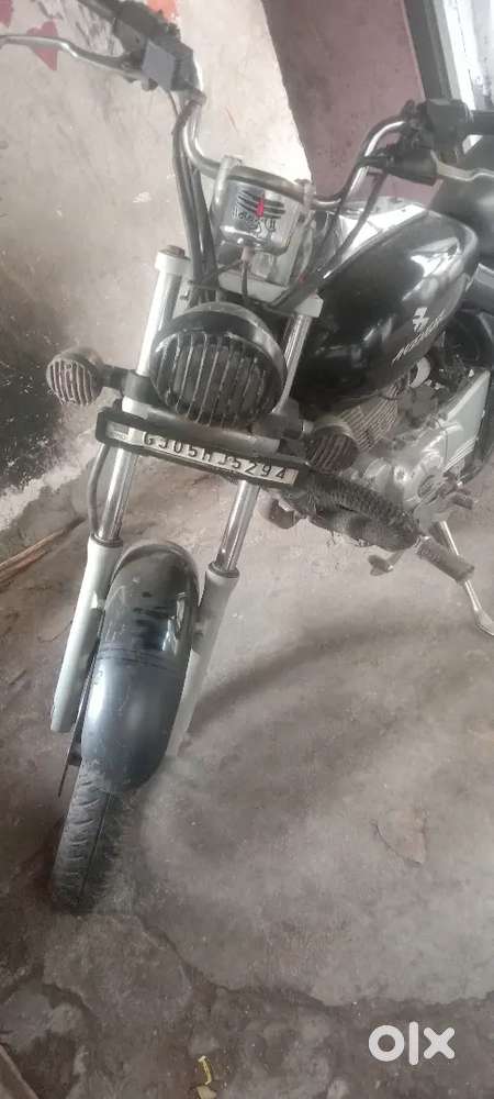Bajaj Avenger 220 model 2015