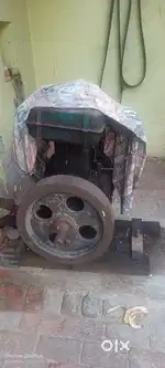 Aata Chakki 9/18inc Lister Engine kutti Machine