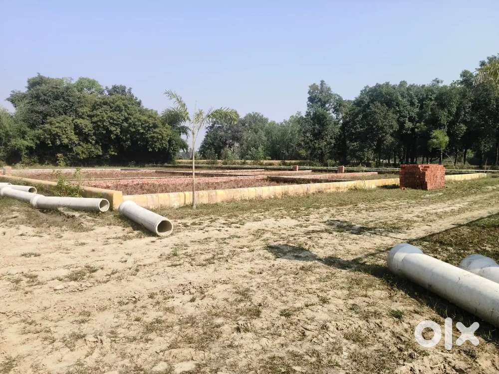 Lucknow dial 112 se 10 minat ki duri par approved plot Sultanpur road