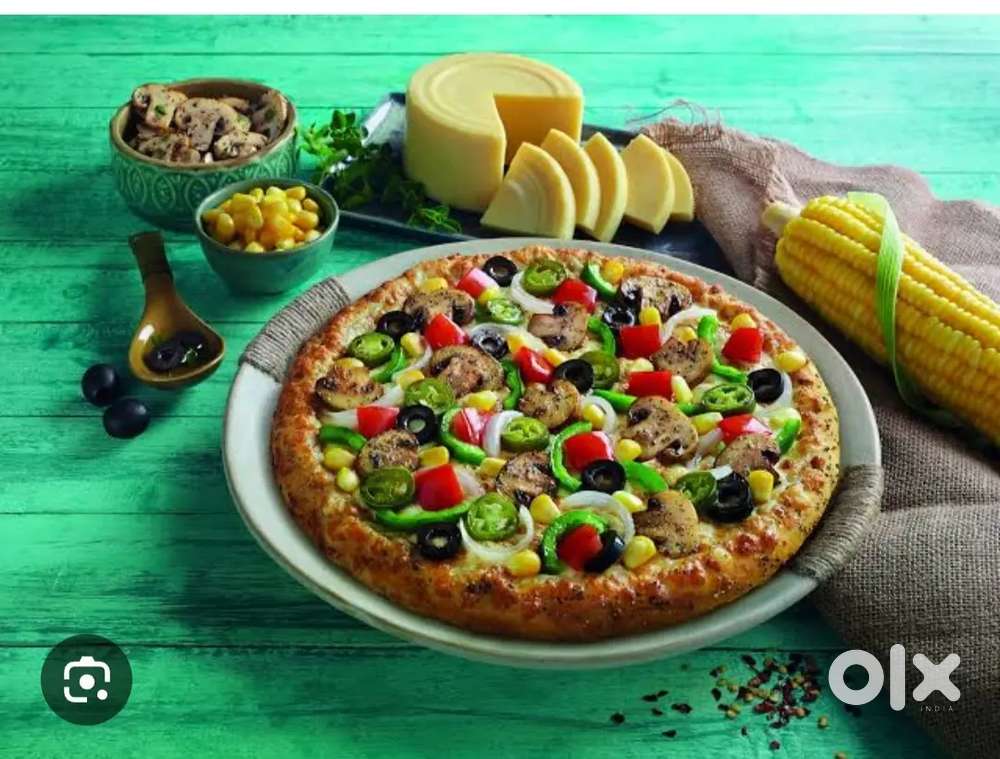 We are looking for pizza food courier driver ⁶⁶