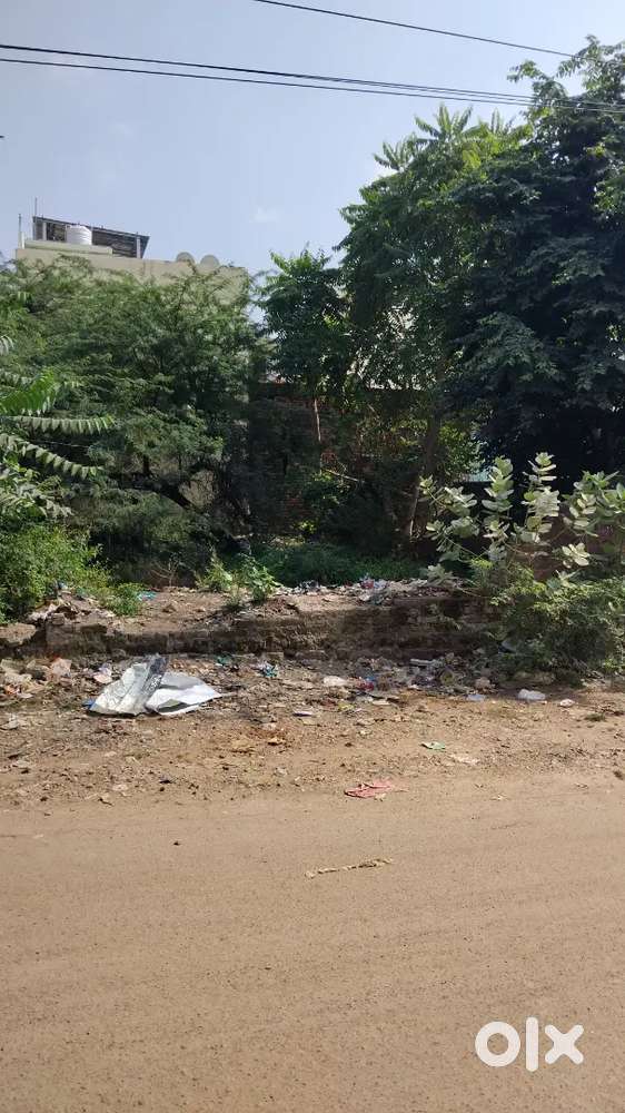 प्लॉट बेचना है अमेठी यूनिवर्सिटी महाराजपुर के सामने