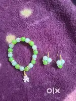Costomized bracelet and stead