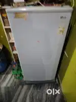 LG fridge 180 litre