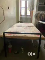 Folding bed (very good quality)