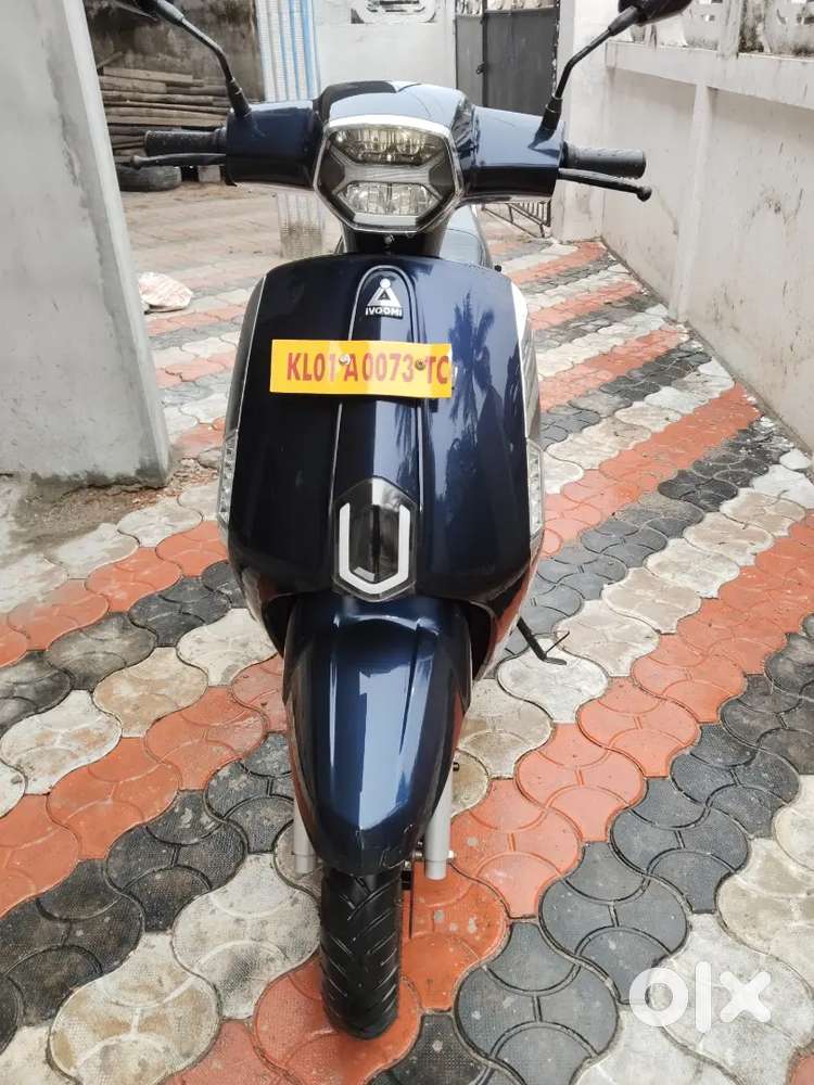 Ivoomi electric scooter