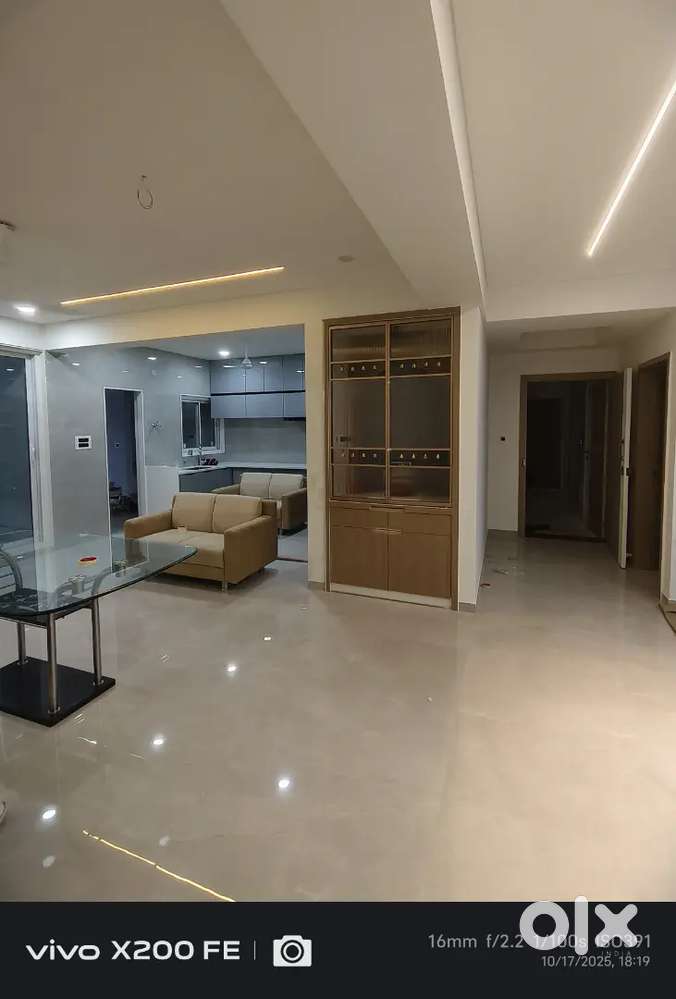 4 BHK Fully Furnished Flat Available For Rent