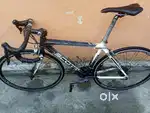 Scott Speedster S20. Aluminium body and carbon fork.