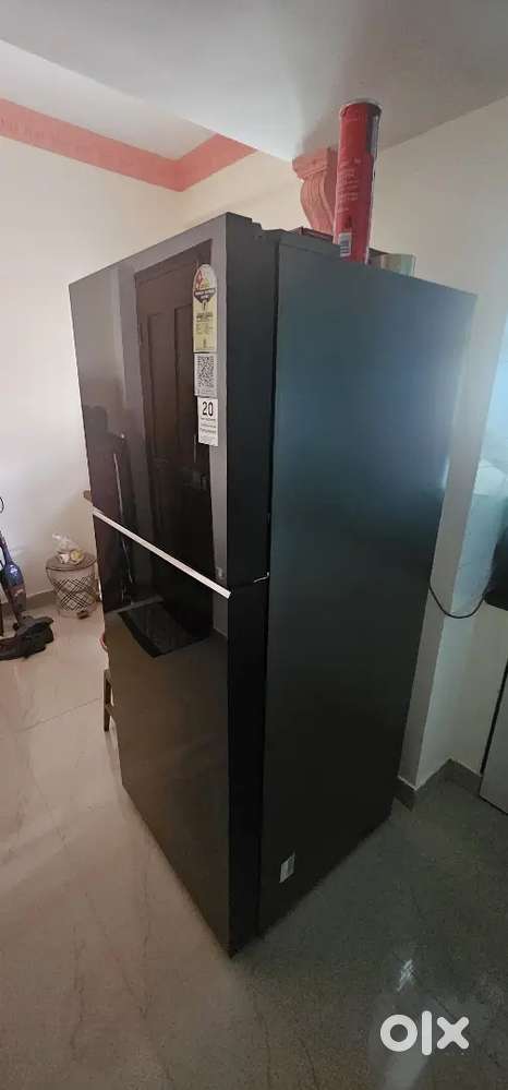 SAMSUNG refrigerator 365L bespoke Ai model