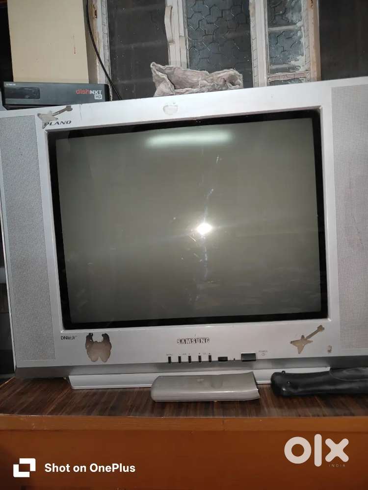 Brand - Samsung tv,  model - CZ-21K55ML