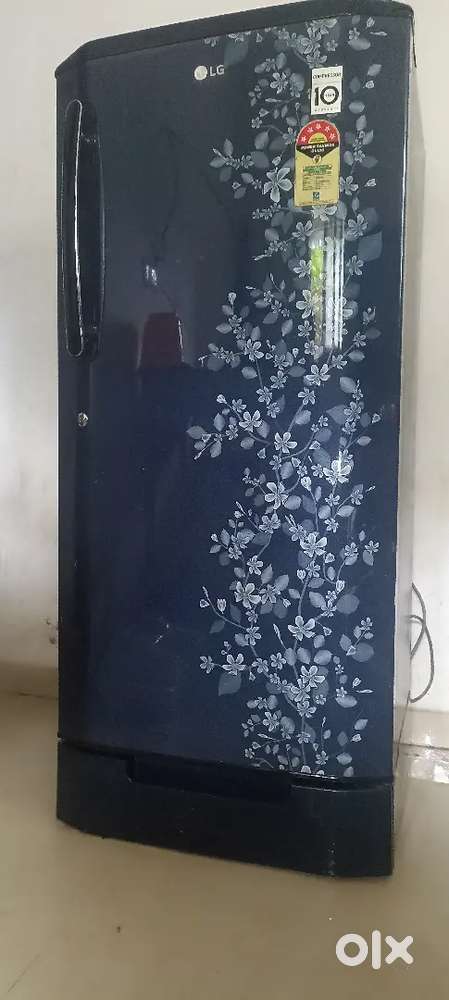 LG Single Door Refrigerator – Excellent Condition, Looks Like New!