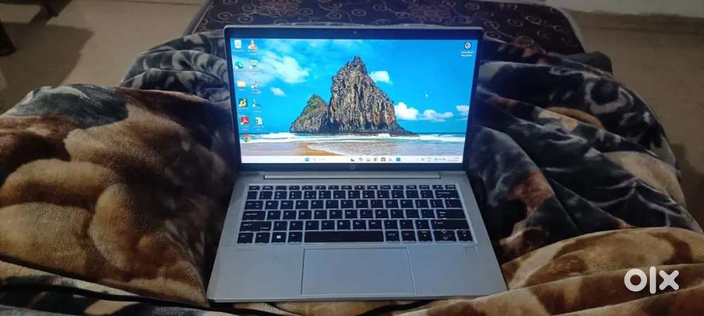 Hp leptop i7 vindo 11