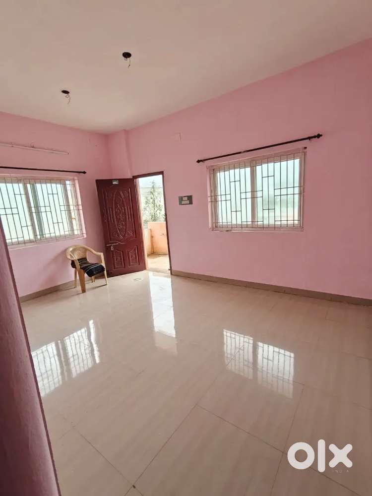 East facing 2BHK for family. Well maintained and very well ventilated