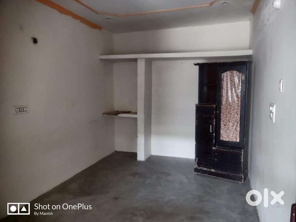 Room on rent