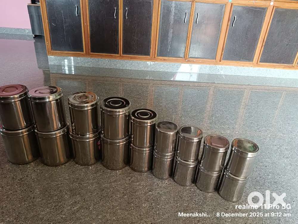 స్టీల్ మసాలా డబ్బాలు స్మాల్ సైజ్ 1 కేజి 8..బిగ్ సైజ్ 3 కేజీ 10..