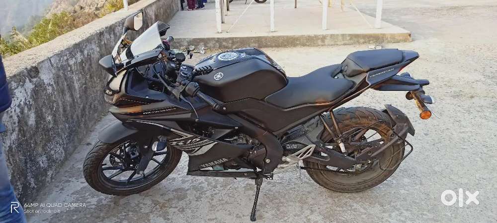 Yamaha R15 V3(2019) - Excellent condition, New chain set.