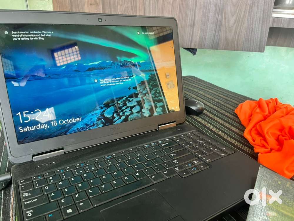 Dell laptop i7     with graphic card