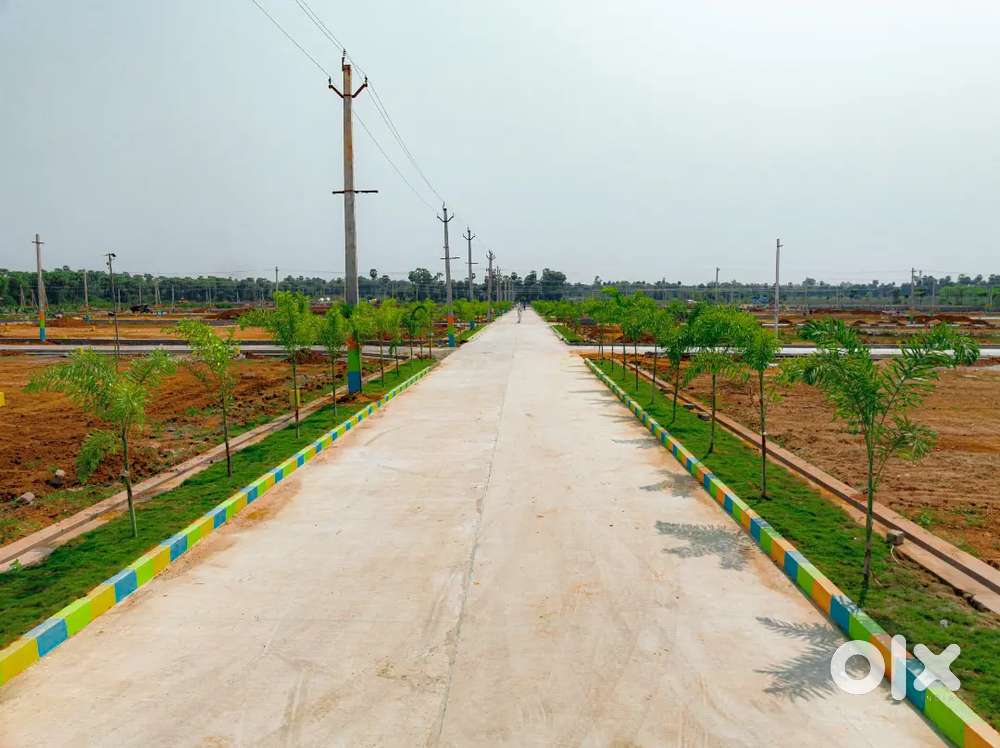 200sqyds to 600 sqyds East facing plots at beautiful  venture @ayinada
