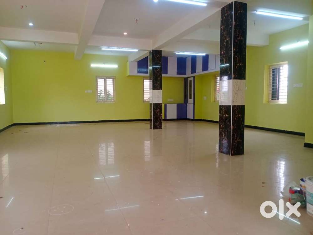 Godown,Bank, IT Office, Beauty Parlor, space for rent at ground floor