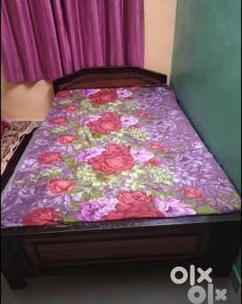 Bed with 5 inches mattress