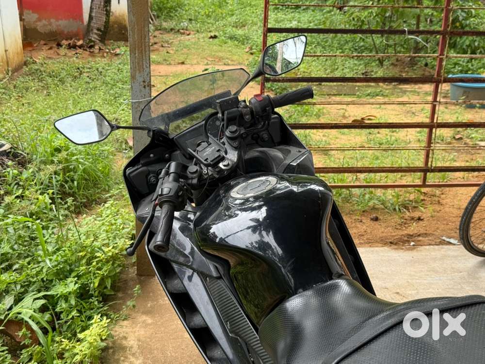 R15 v2 for urgent sale